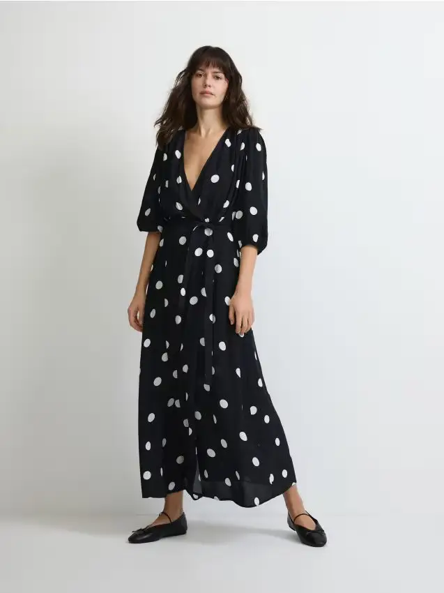 Abito maxi con allacciatura - nero