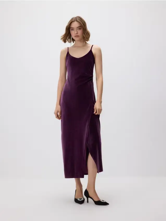 Abito maxi con spacco asimmetrico - viola scuro