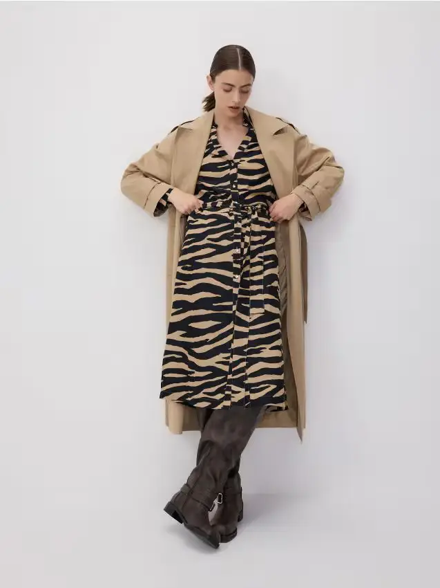 Abito midi a camicia con lyocell - nero