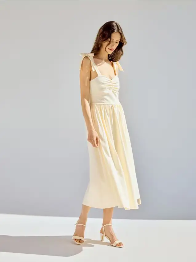 Abito midi con allacciatura - giallo chiaro