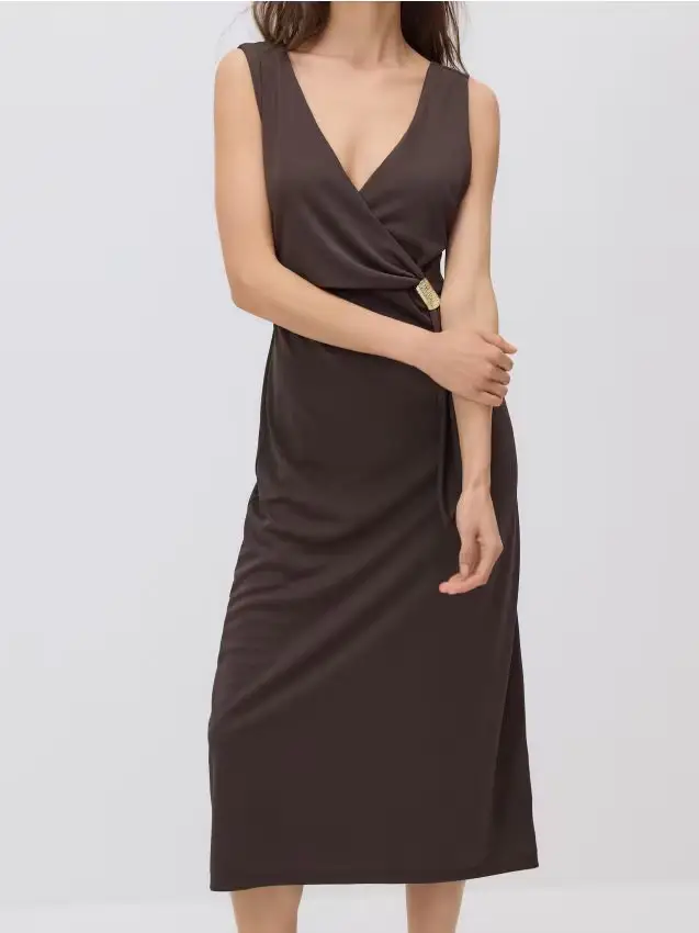 Abito midi con dettaglio decorativo - marrone