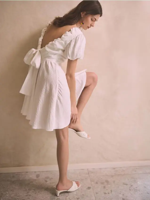 Abito mini con fiocco decorativo - bianco