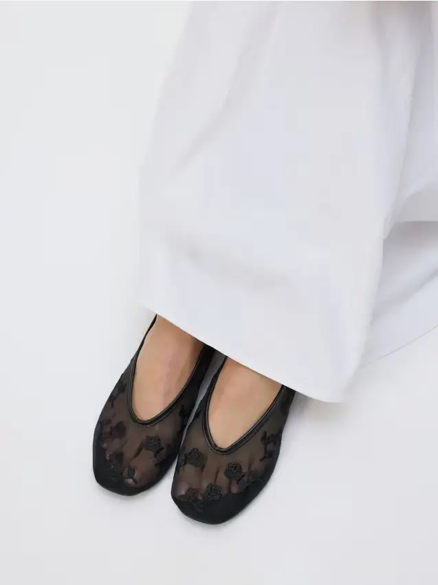 Ballerine in rete ricamate - nero
