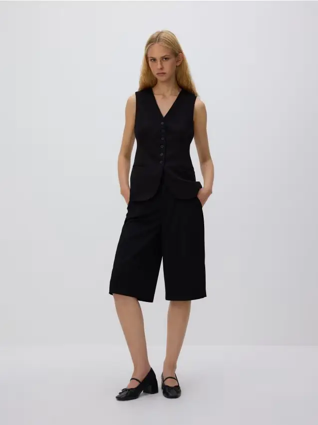 Bermuda con piega stirata - nero