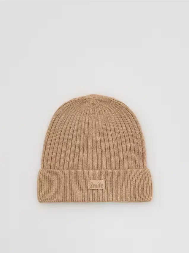 Berretto in maglia in misto viscosa - beige