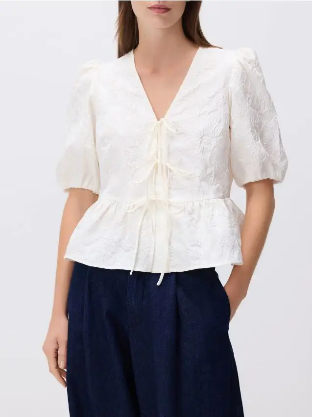 Blusa con lacci - nude