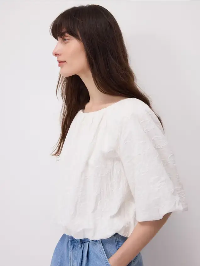 Blusa con motivo ricamato - panna