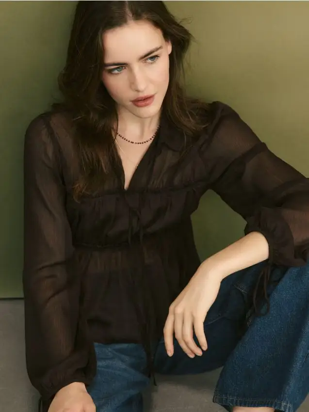 Blusa in chiffon con colletto - marrone scuro