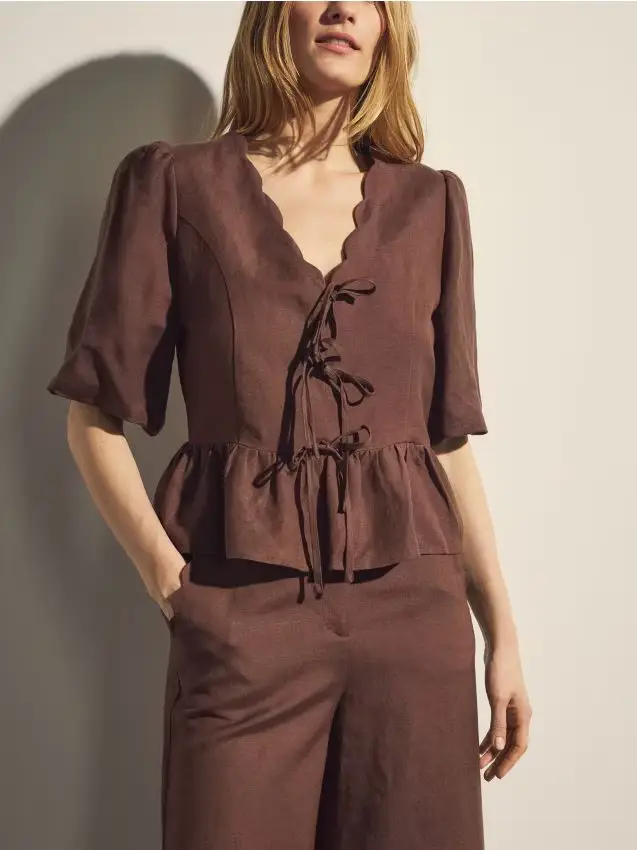 Blusa in misto lino - marrone