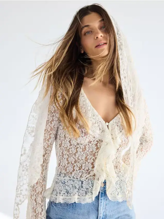 Blusa in pizzo - nude