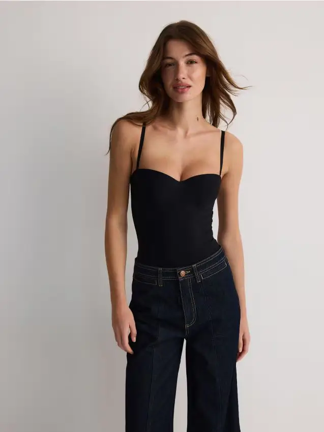 Body con coppe modellate - nero