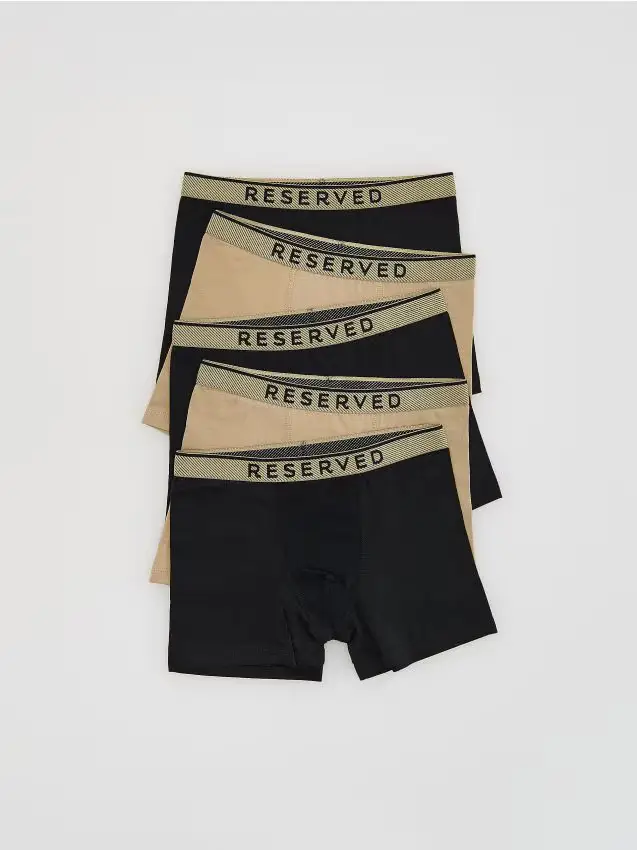 Reserved Boxer 4437390