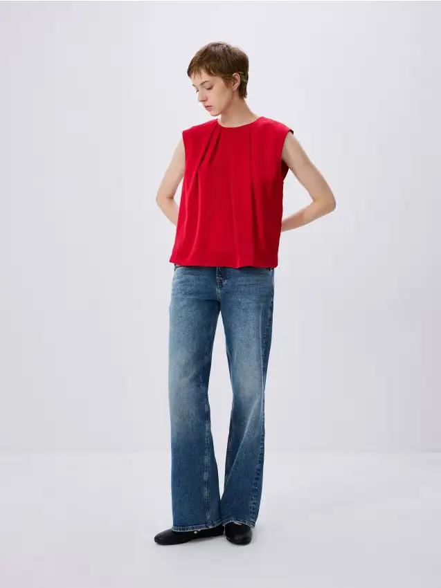 Camicetta con plissettatura decorativa - rosso