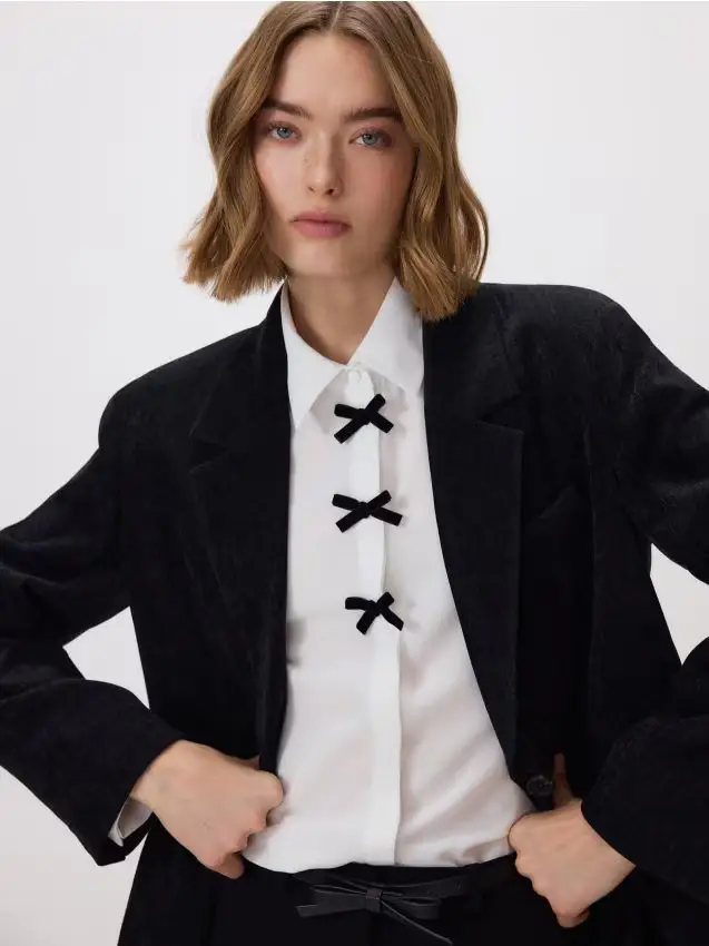 Camicia con fiocchi - bianco