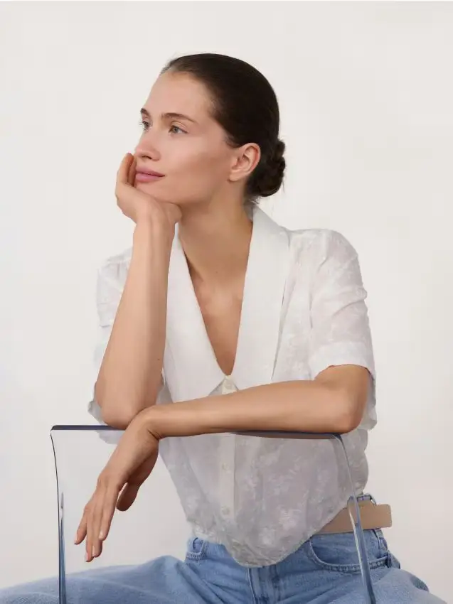 Camicia con motivo ricamato - bianco