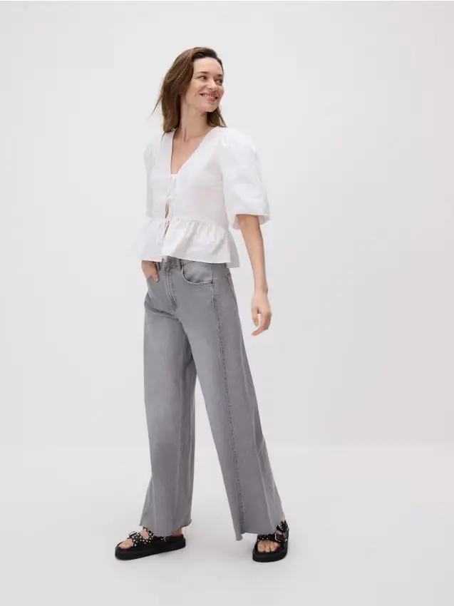 Camicia con peplum e fiocco - bianco