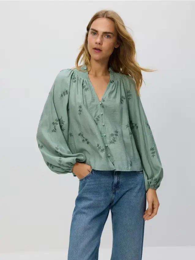 Camicia con ricamo - verde chiaro