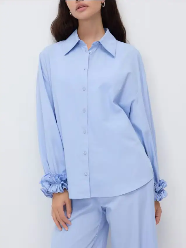 Camicia con volant decorativi - blu pallido