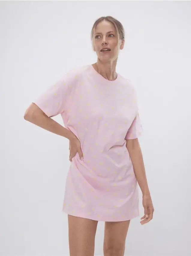 Camicia da notte con motivo a cuori - rosa pastello