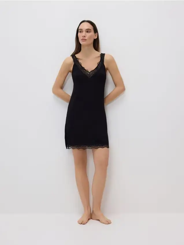 Camicia da notte in viscosa - nero