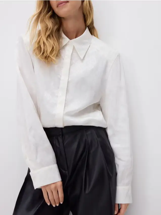 Camicia in tessuto lucido - panna