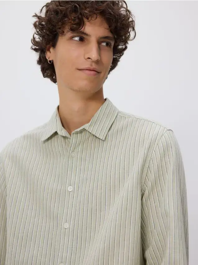 Camicia regular fit in misto lino - verde pallido