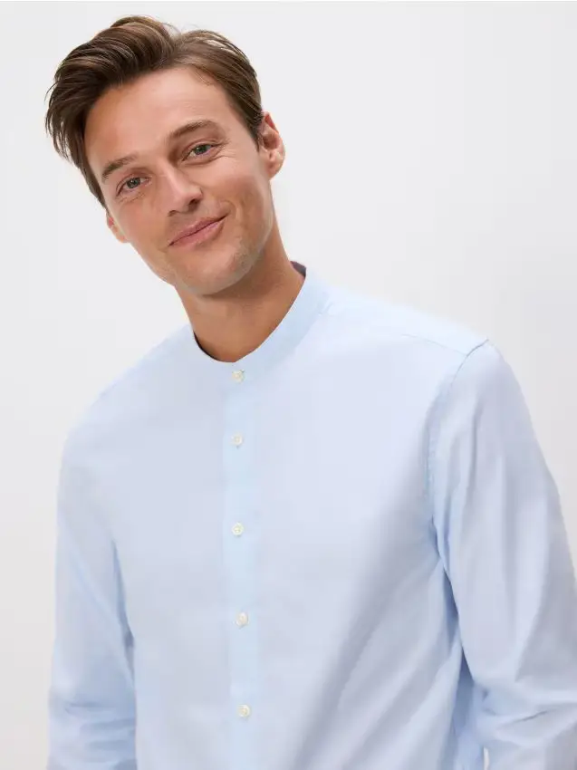 Camicia slim fit in misto cotone - blu pallido
