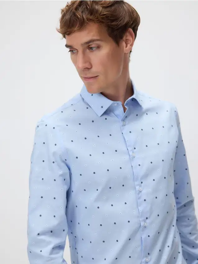 Camicia slim fit in misto cotone - blu pallido