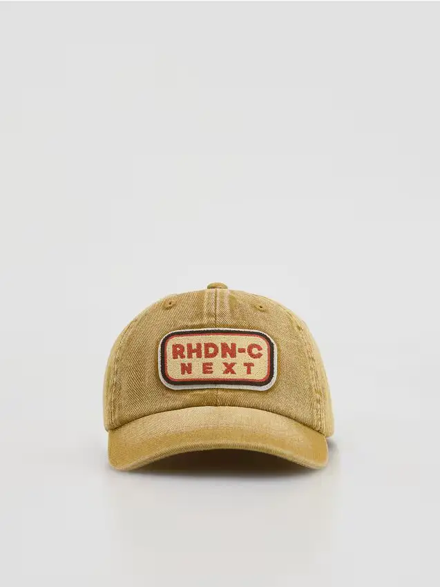 Cappellino in cotone con visiera - marrone dorato