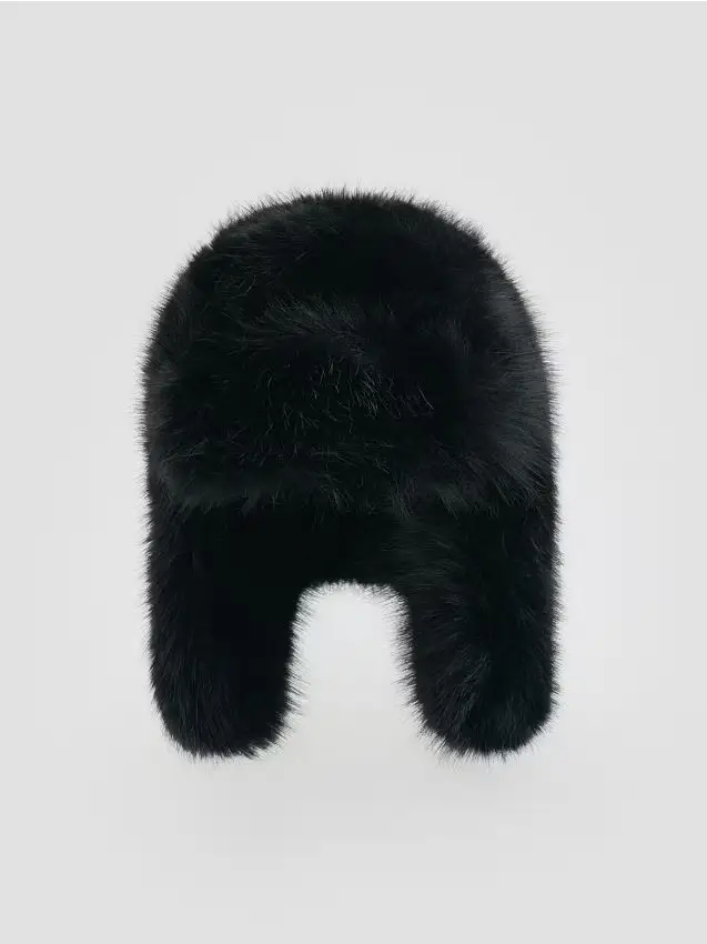 Cappello in ecopelliccia - nero