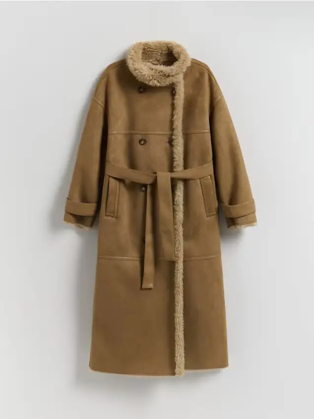 Cappotto doppiopetto in pelle di pecora - beige