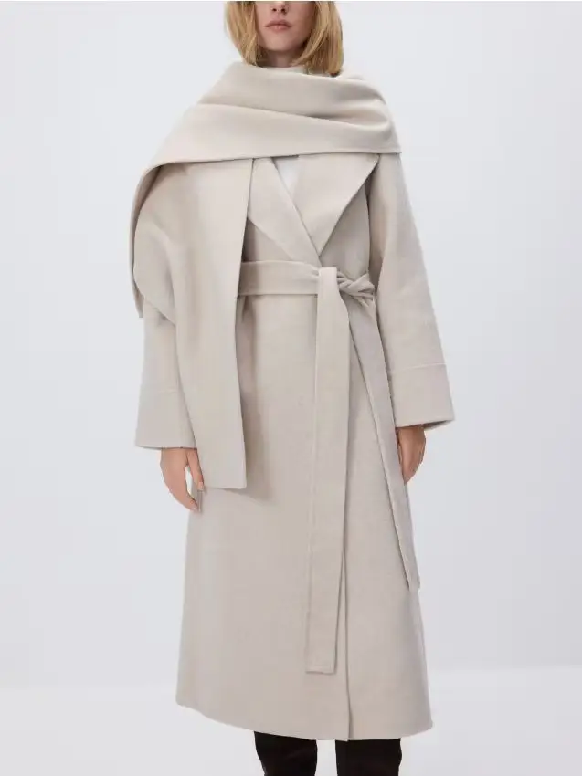 Cappotto fatto a mano con sciarpa rimovibile - nude