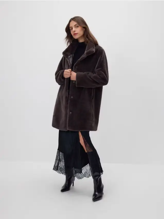 Cappotto in similpelliccia - marrone scuro