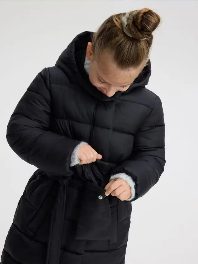 Cappotto trapuntato con marsupio - nero