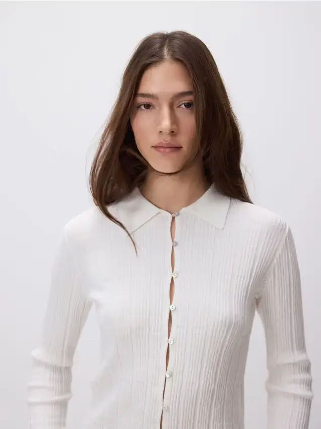 Cardigan con colletto - panna