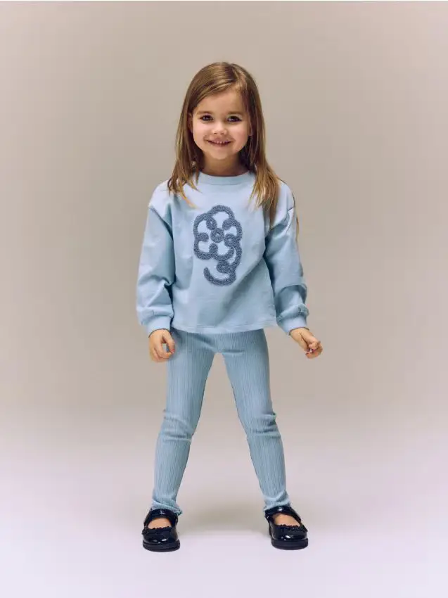 Completo in cotone con applicazione - azzurro