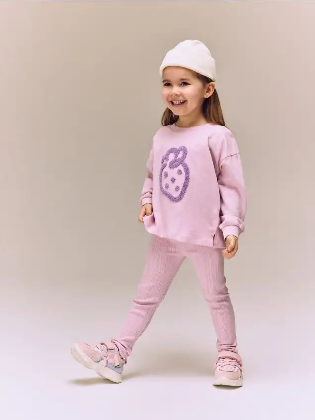 Completo in cotone con applicazione - lavanda