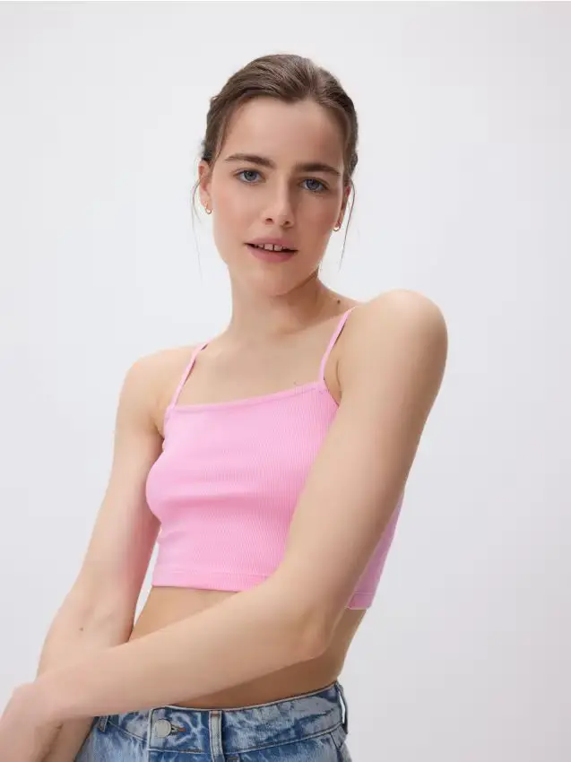 Crop top con spalline - rosa
