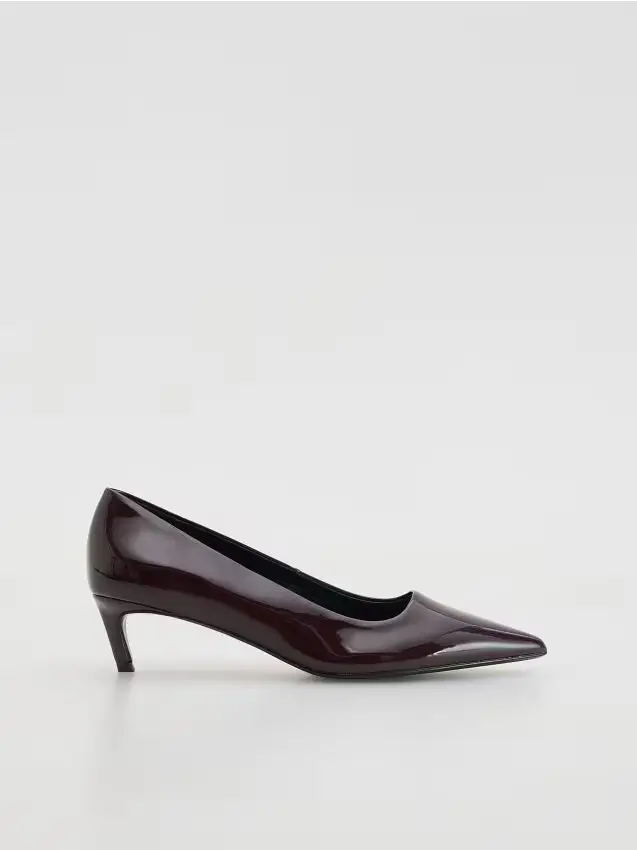 Décolleté con tacco kitten - mogano