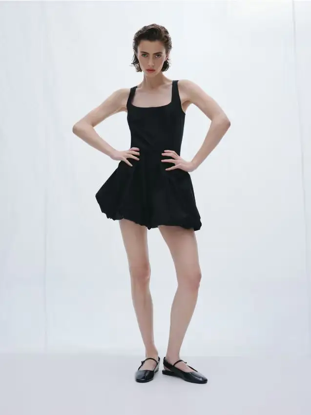 Décolleté con tallone aperto - nero