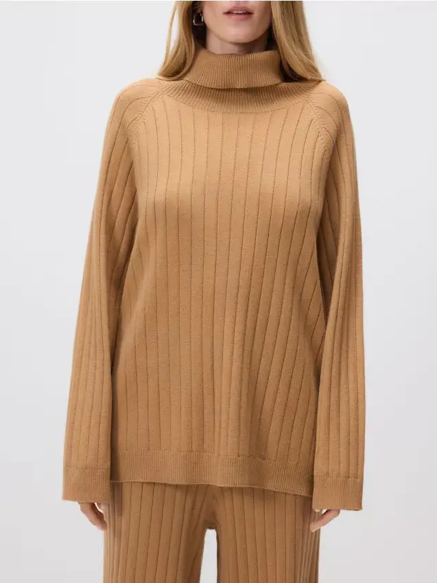 Dolcevita a costine - marrone dorato