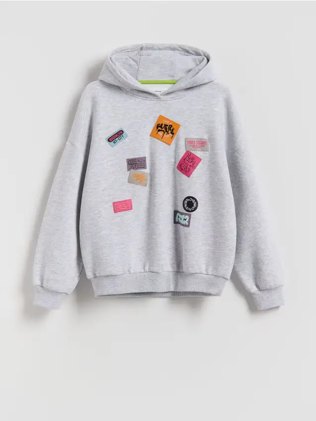 Felpa con patch - grigio chiaro