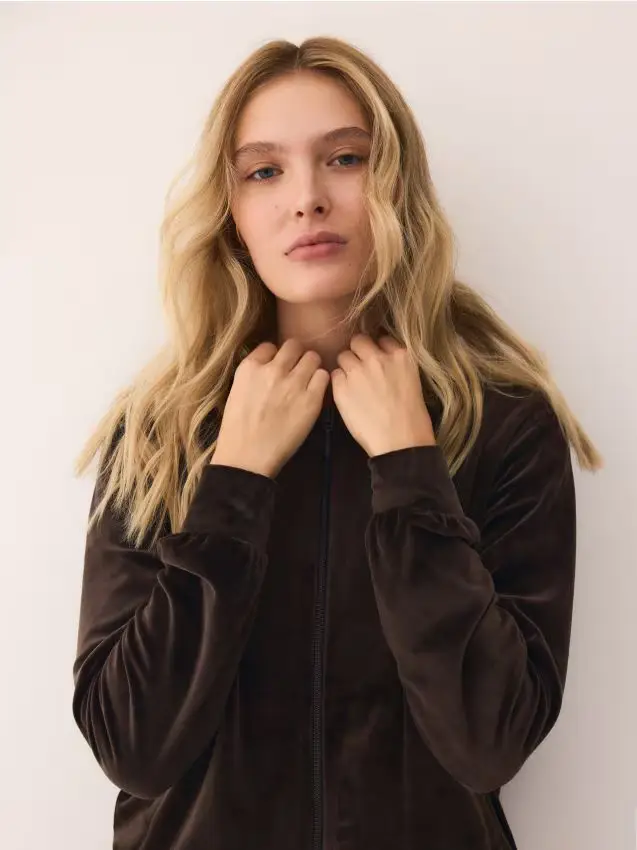 Felpa in velluto con cappuccio - marrone scuro