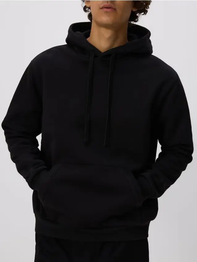Felpa regular con cappuccio - nero