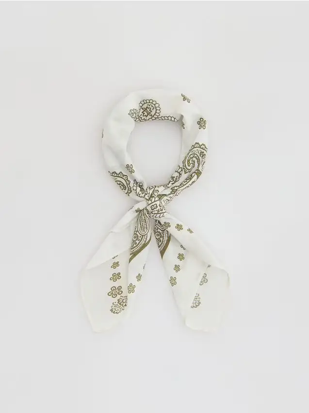 Foulard stampato con viscosa - verde oliva