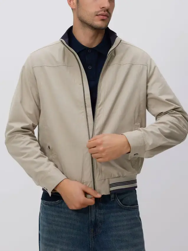 Giacca bomber con colletto alto - beige