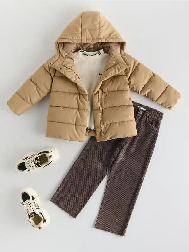 Giacca con cappuccio resistente all acqua - beige