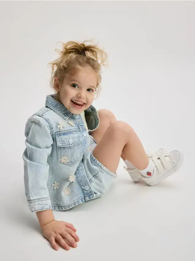 Giacca in denim con applicazione - blu