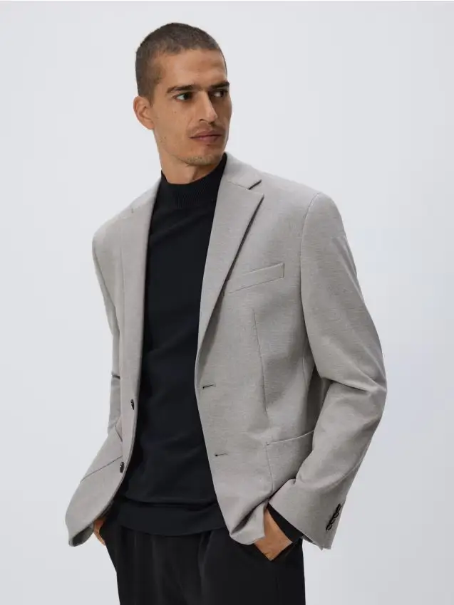 Giacca regular arricchita da viscosa - beige