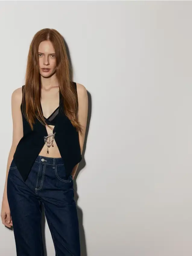 Gilet con applicazione - nero